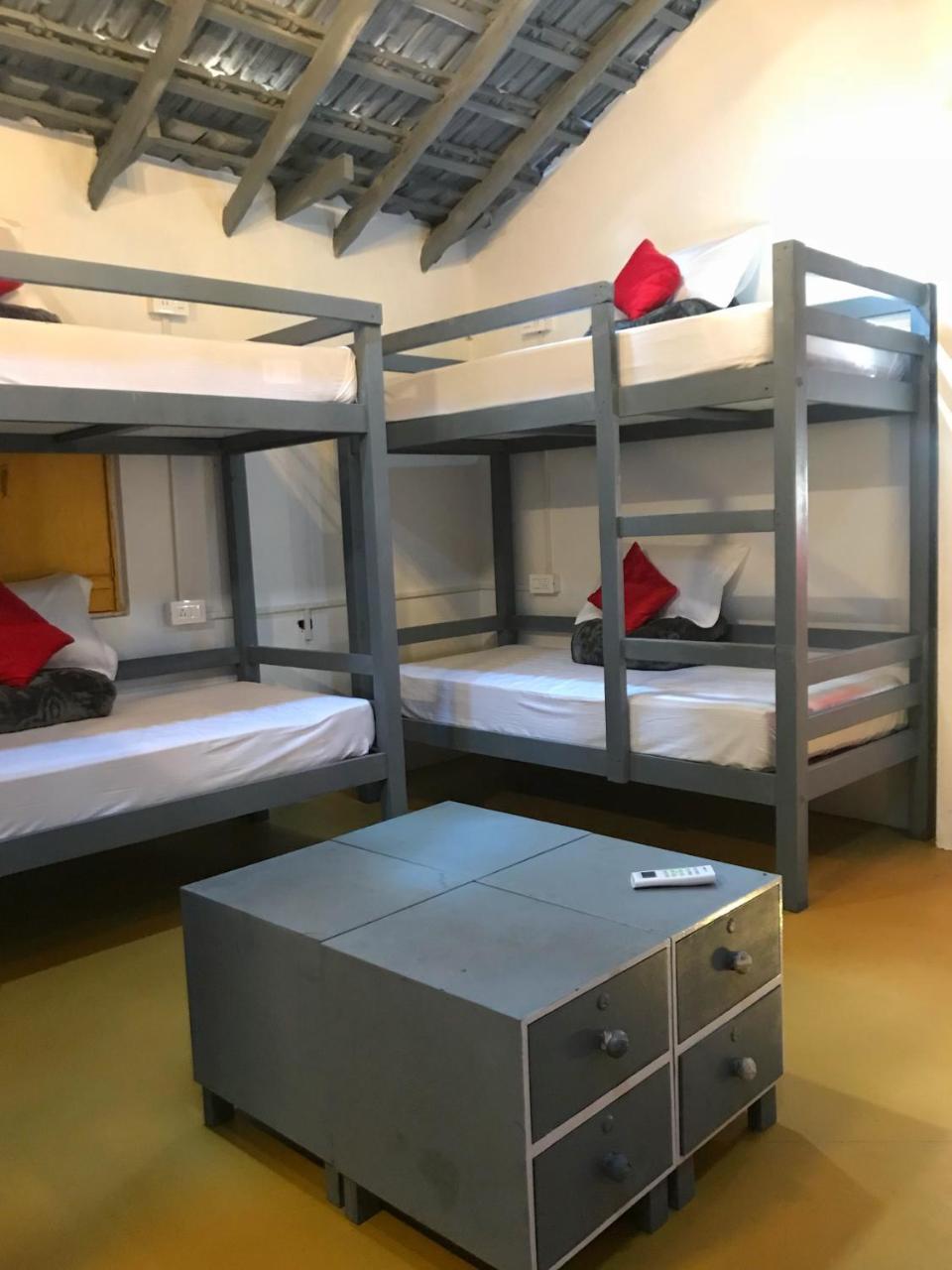 Craft Hostels อันจูนา ภายนอก รูปภาพ