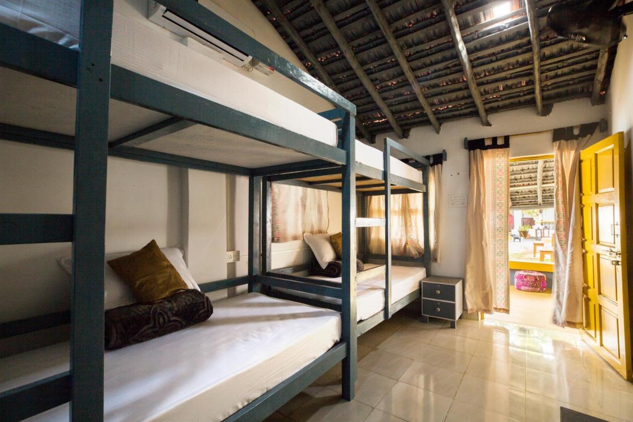 Craft Hostels อันจูนา ภายนอก รูปภาพ